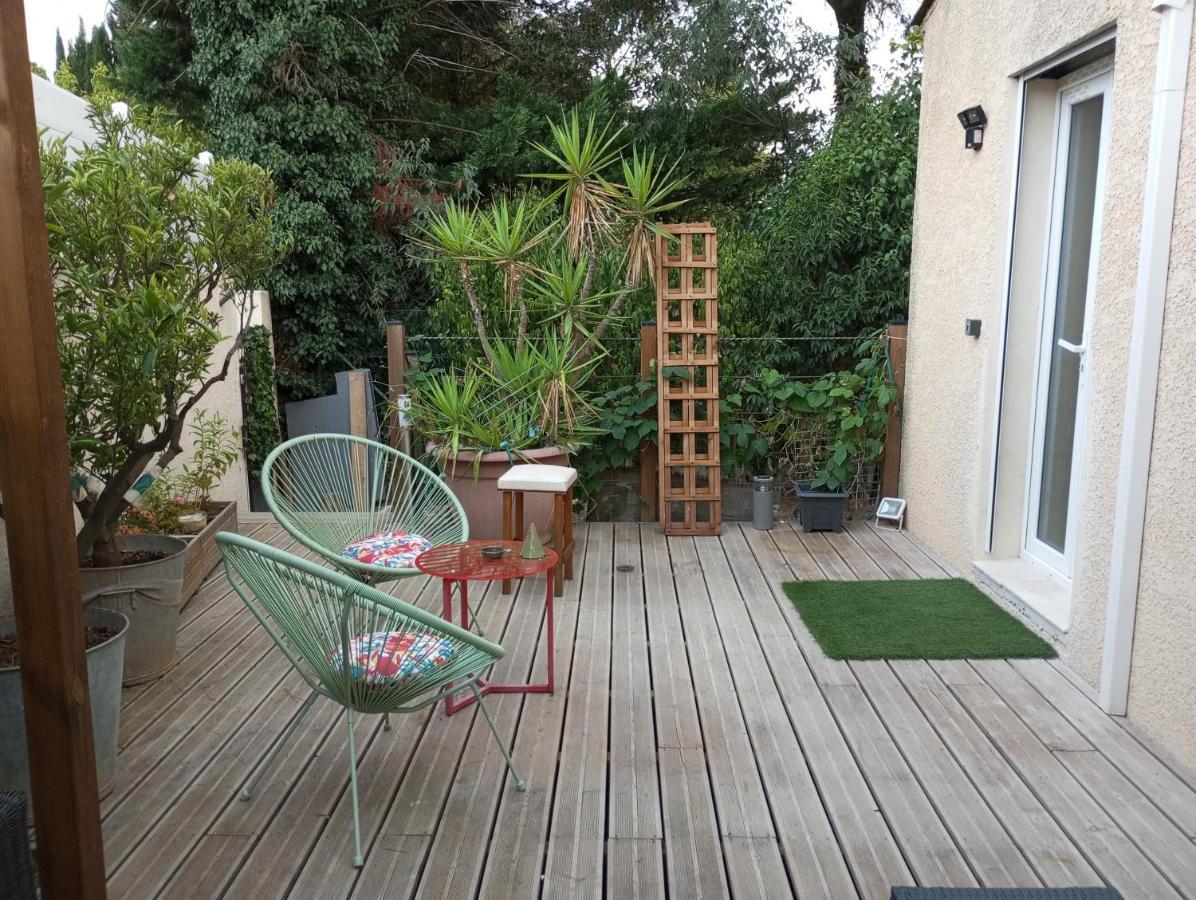 Appartamento Chez Mamiyo Gallargues-le-Montueux Esterno foto