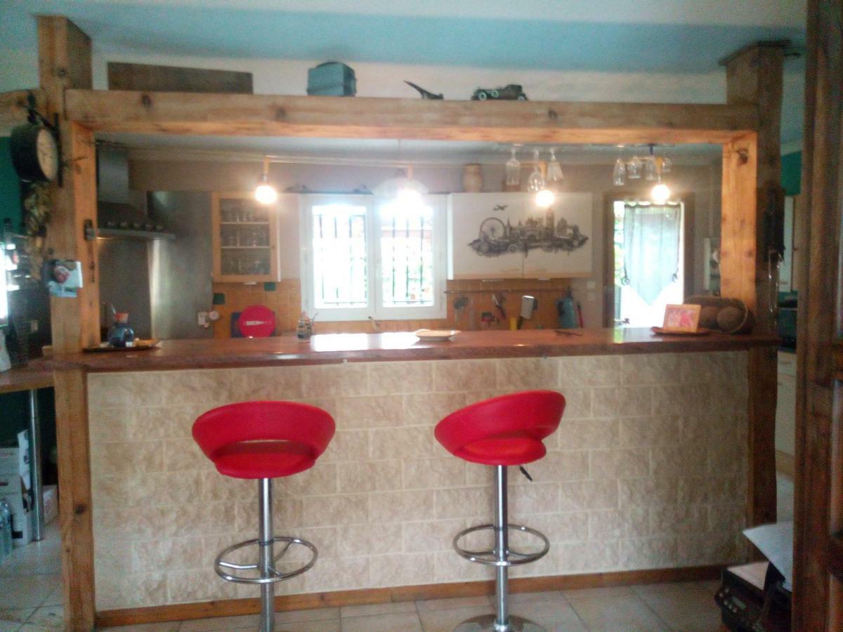 Appartamento Chez Mamiyo Gallargues-le-Montueux Esterno foto